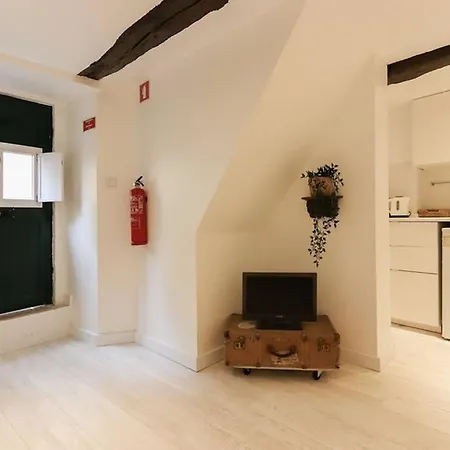 Apartment Alfama & Fado Studio - Ideal For 2 Or Solo Lisbon