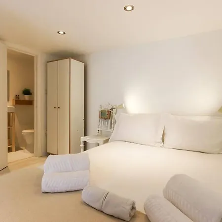 Alfama & Fado Studio - Ideal For 2 Or Solo Apartment Lisbon