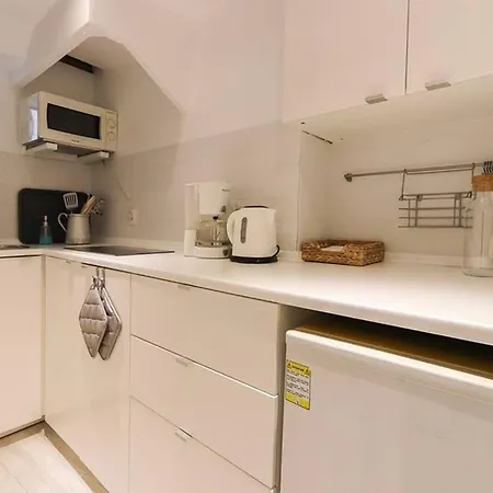 Alfama & Fado Studio - Ideal For 2 Or Solo Lisbon