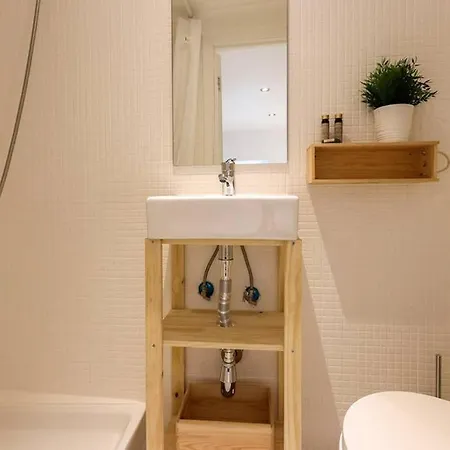 Alfama & Fado Studio - Ideal For 2 Or Solo Lisbon